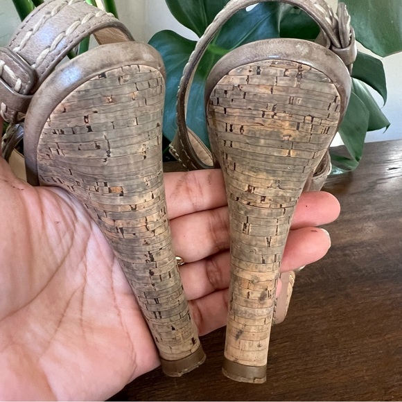 Prada Strapped Sage Green Leather Crock  Ankle Strap Platform Heels EU37.5 - Picture 12 of 14